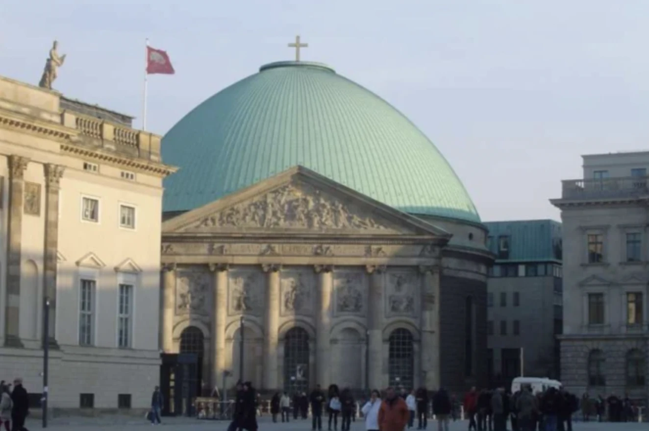 St. Hedwig’s Cathedral in Berlin, Germany.?w=200&h=150